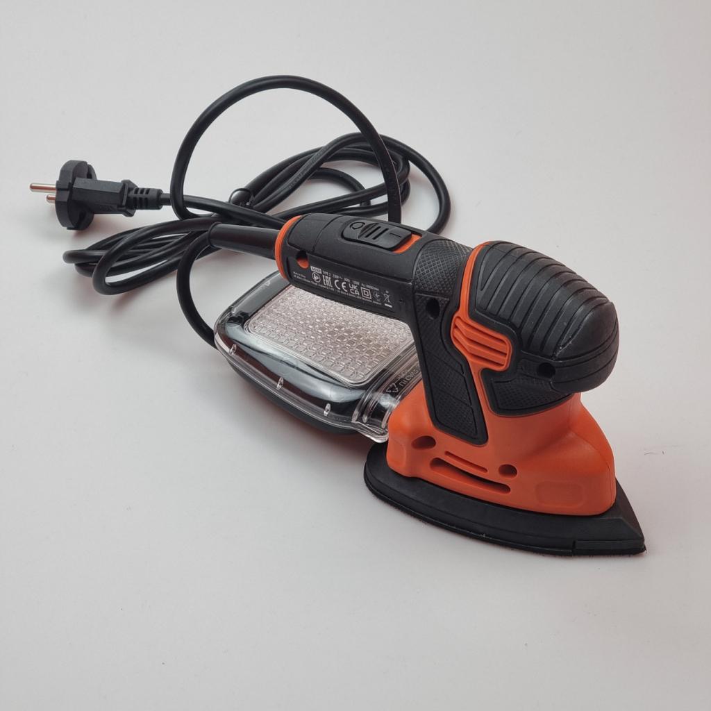 Black & Decker Schuurmachine KA2000 | In Nette Staat, Black en Decker, Zo goed als nieuw, Support@blackendecker.com, 701 E. Joppa Road
Towson, MD 21286
USA