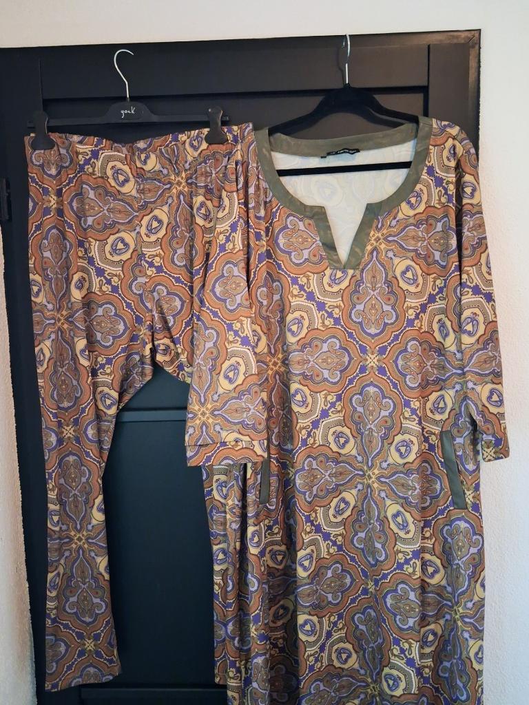 ChrisSize 2 delig pak legging en jurk, Kleding | Dames, Grote Maten, Zo goed als nieuw, Overige typen, Overige kleuren, Ophalen of Verzenden
