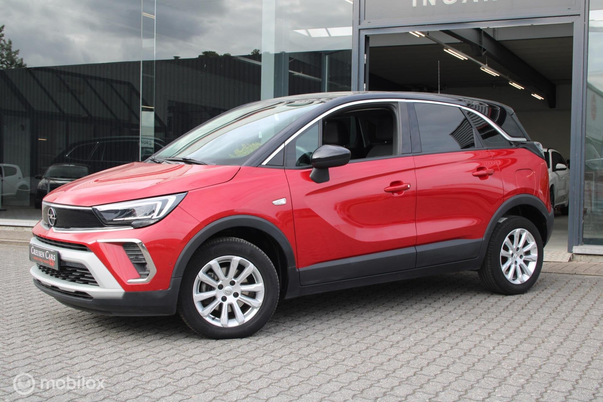 Opel Crossland 1.2 Turbo Elegance/Led/Navi/Cam/Stoel stuurvw, 840 kg, Gebruikt, Zwart, 1199 cc