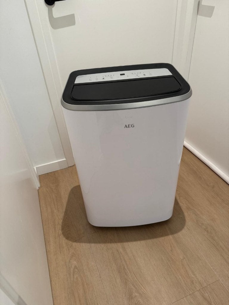 AEG Mobiele Airco AXP35U538CW, Ophalen, 3 snelheden of meer, Zo goed als nieuw, Afstandsbediening