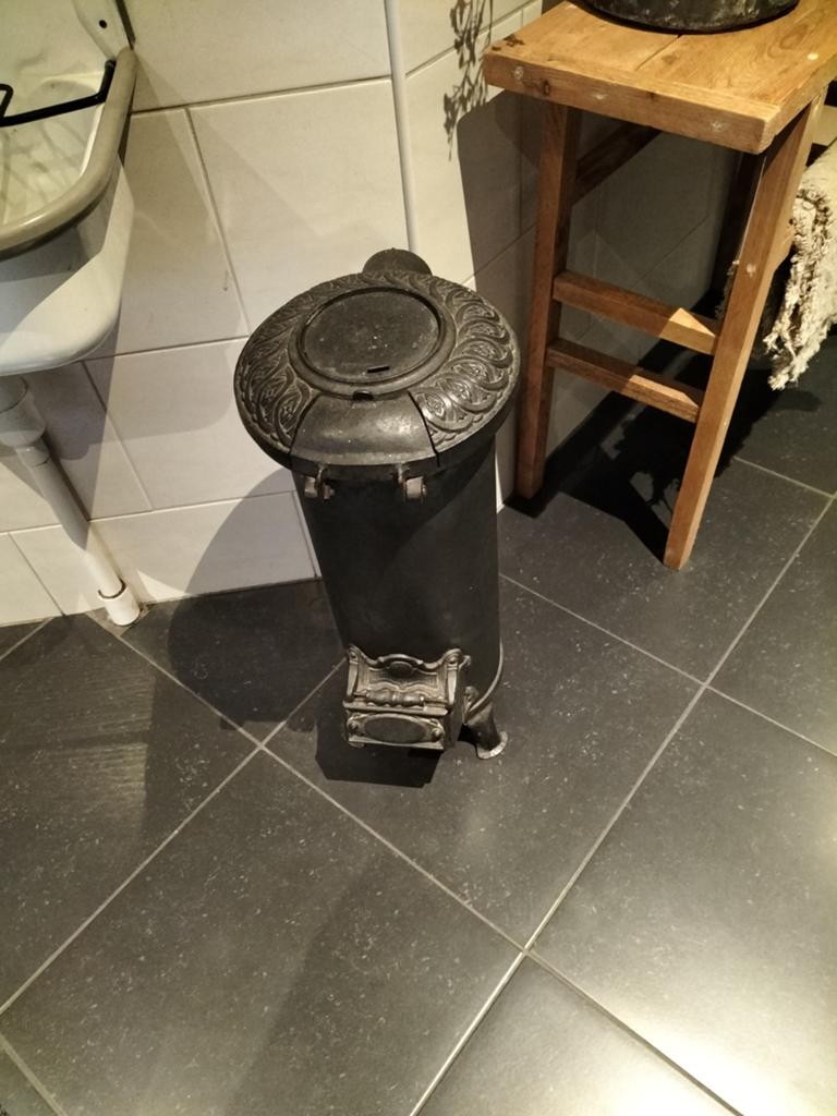 Oud kacheltje voor de sier - decoratief object, Huis en Inrichting, Kachels, Ophalen