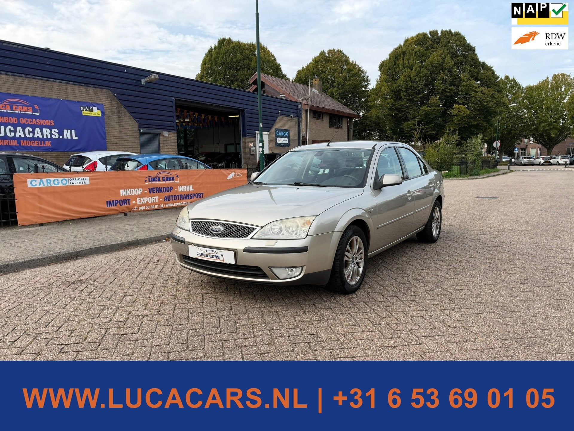 Ford Mondeo 2.0-16V First Edition AUT AIRCO TREKHAAK NIEUWE, Auto's, Mondeo, Verwarmde buitenspiegels, Beige, Sedan