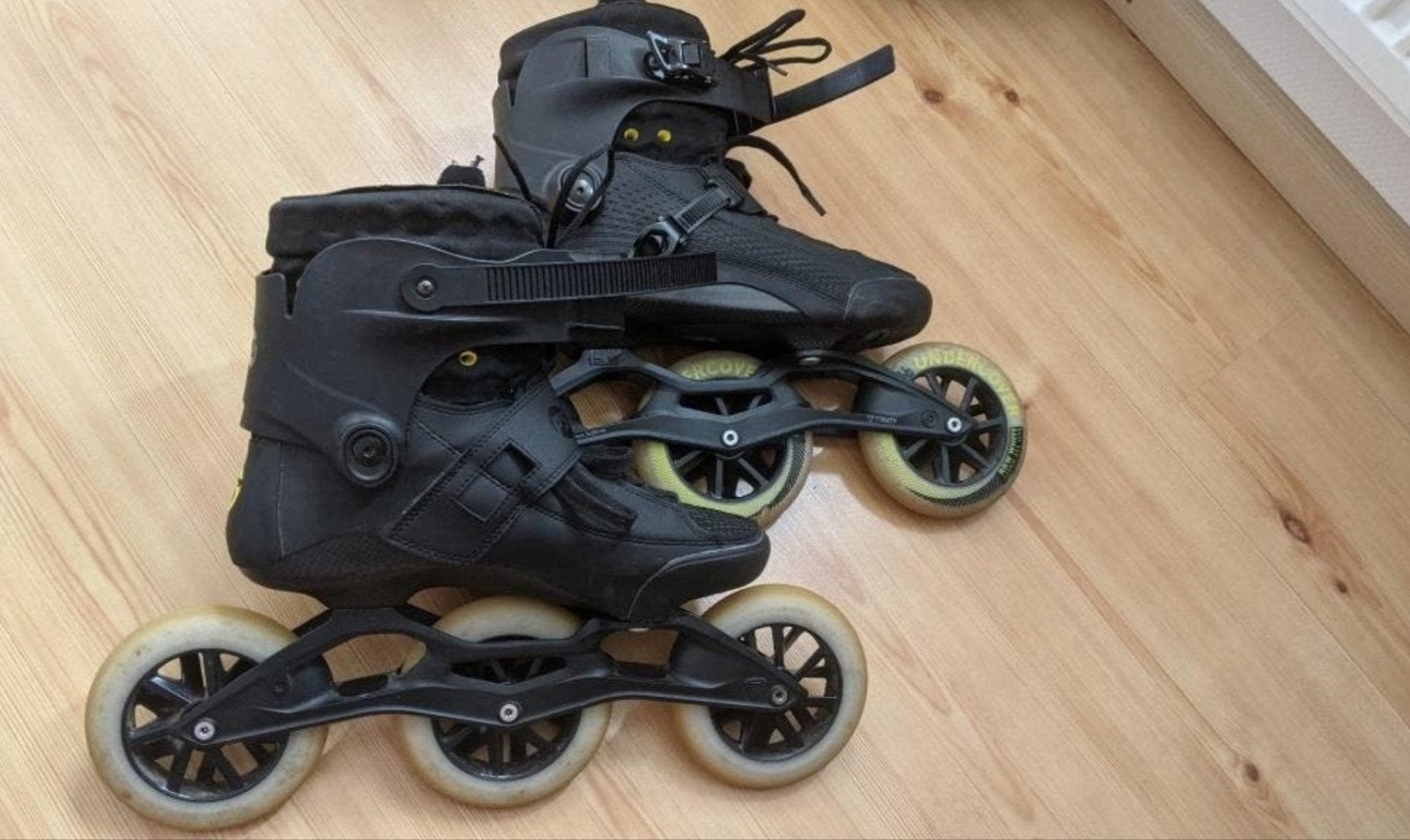 Powerslide Carbon 125mm Skates - Maat 43/44, Ophalen, Zo goed als nieuw, Powerslide