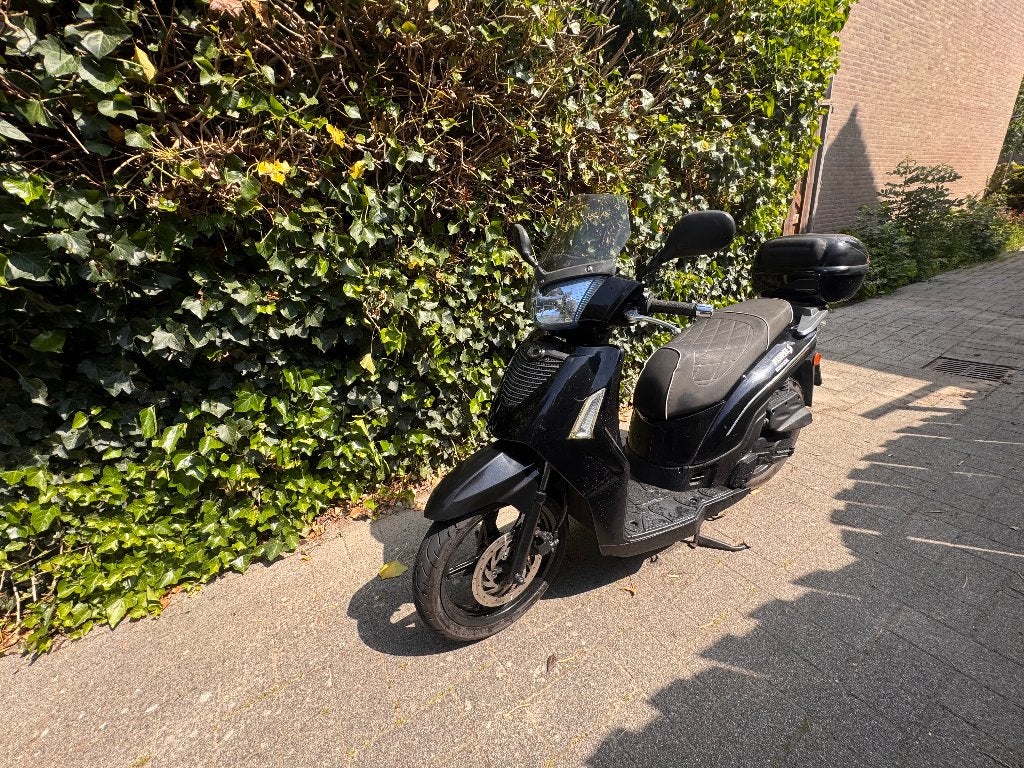 Kymco People S 2010 snor, Ophalen, Gebruikt, Maximaal 45 km/u, People S