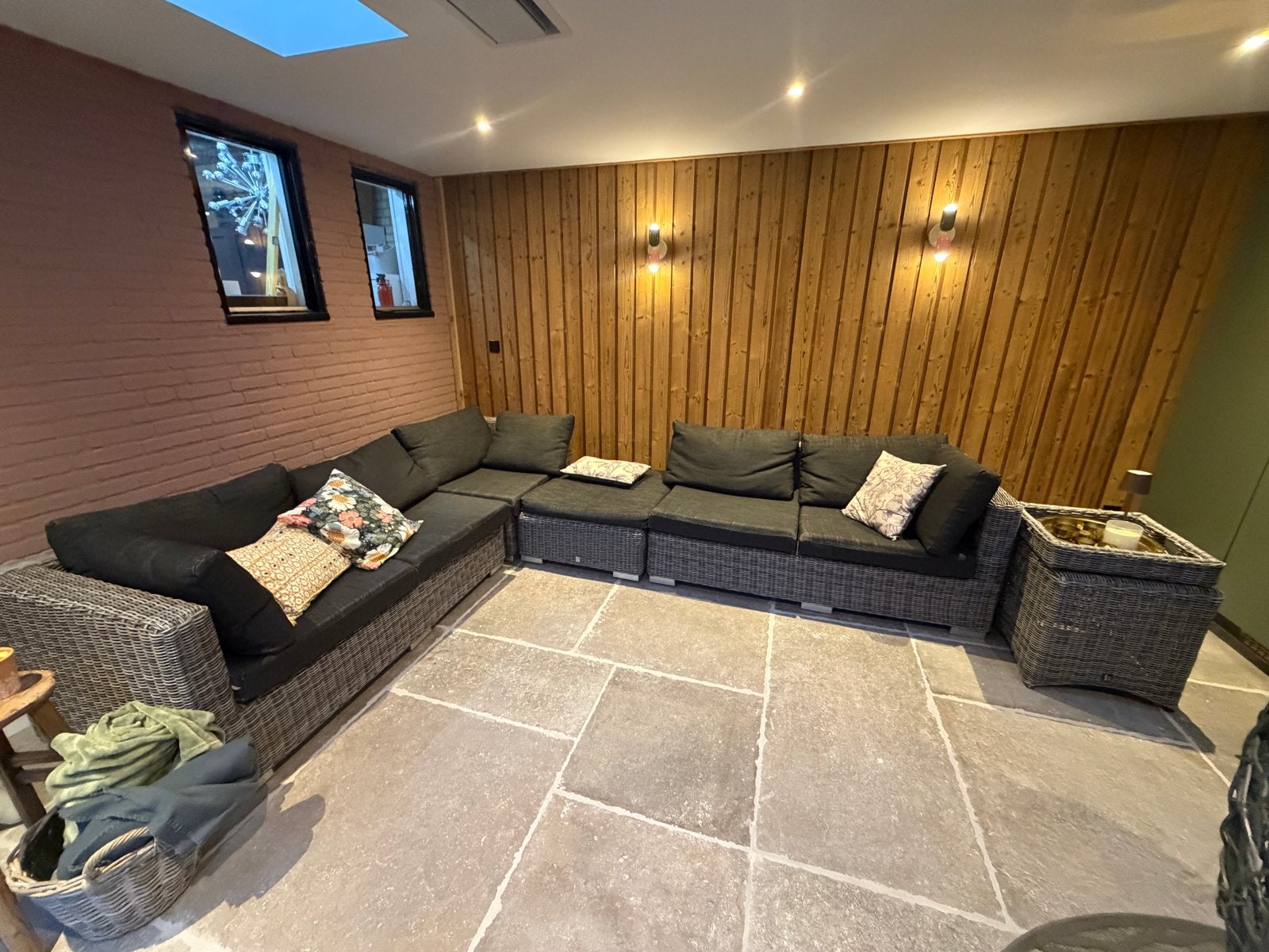Intratuin Wicker Tuinset met nieuwe kussenvulling, Ophalen, Gebruikt, Meer dan 8 zitplaatsen, Wicker