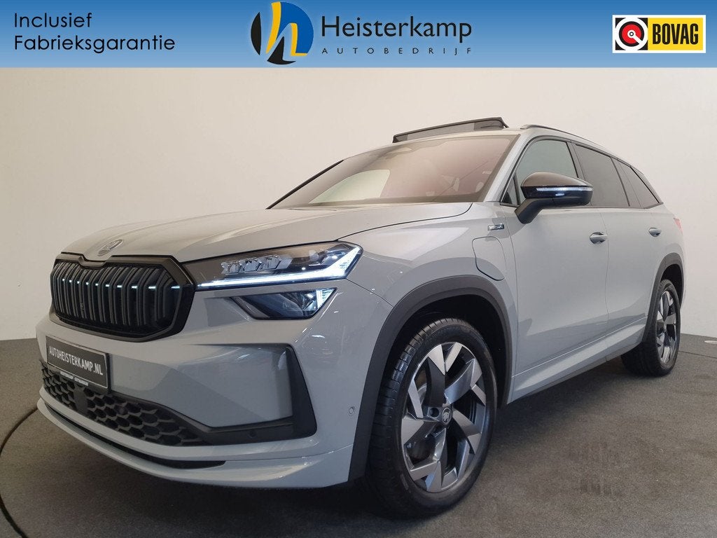Skoda Kodiaq 1.5 TSI PHEV DSG/AUT 204pk Sportline Wegklapbar, Auto's, Skoda, 12 maanden, Zwart, 4 cilinders, Plug-in hybride