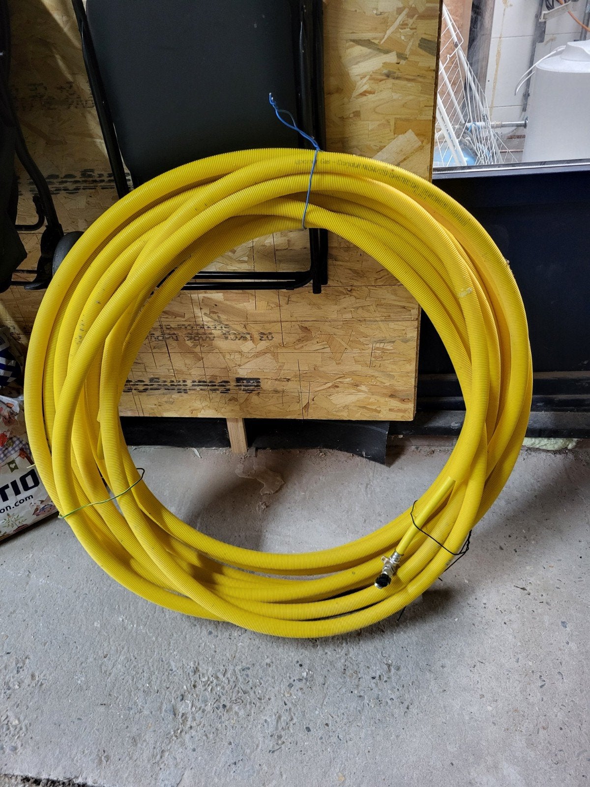 Gasleiding 14 meter - Flexibele gele gasbuis, Doe-het-zelf en Verbouw, Overige materialen, Gebruikt, 6 meter of meer, Ophalen of Verzenden