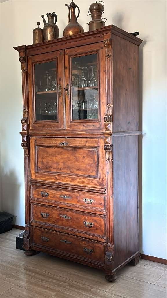 Antieke houten buffet kast, Ophalen