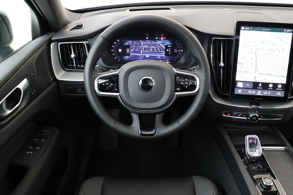 Volvo XC60 II T6 PLUG-IN HYBRID AWD ULTRA BLACK EDITION -PAN, Automaat, 12 maanden, Gebruikt, Euro 6