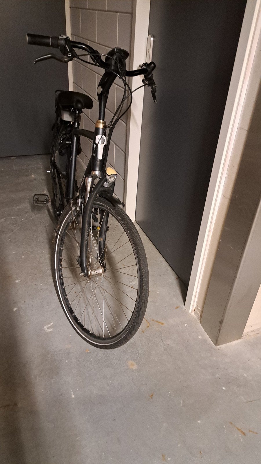 Batavus Milano E-Go E-bike - Middenmotor, 400Wh accu, Zwart, Fietsen en Brommers, Elektrische fietsen, Ophalen, Batavus