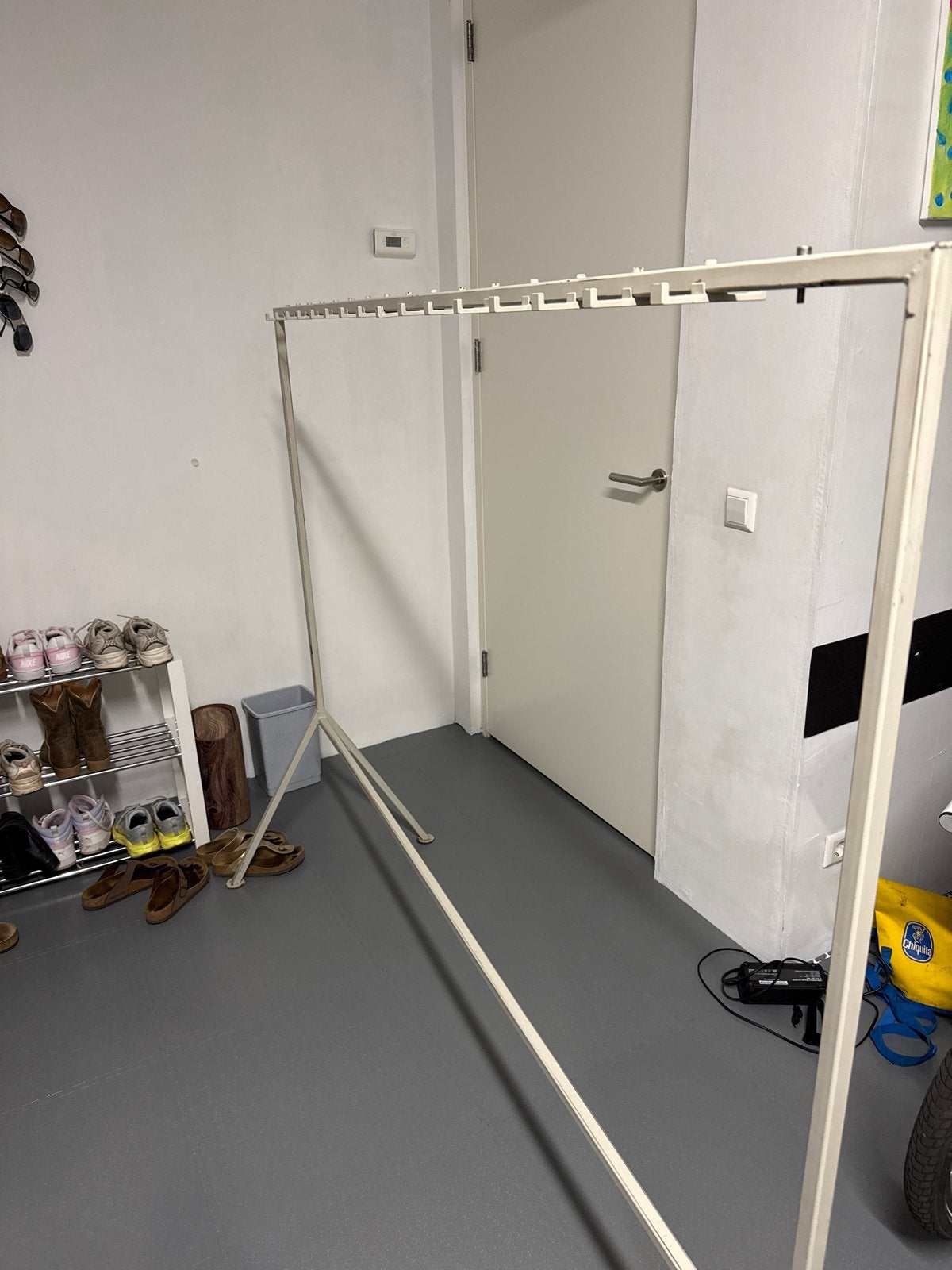 Staande kapstok 180cm - grijs metaal, Ophalen, Gebruikt, Metaal, Staande kapstok