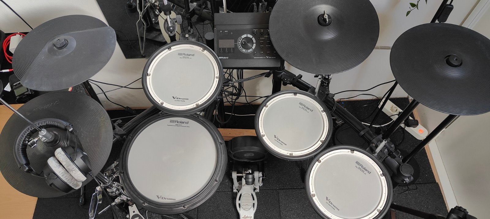 Roland TD17KVX inc NIEUW drumcraft hihat & bassdrum pedaal, Ophalen, Zo goed als nieuw, Roland