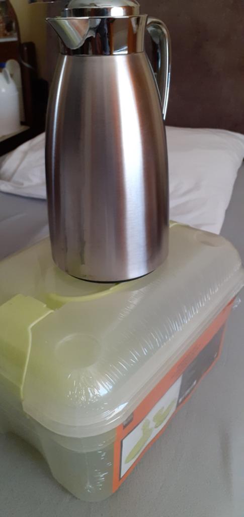 Picknick set nieuw en thermo kan 16delig in box, Ophalen of Verzenden, Nieuw