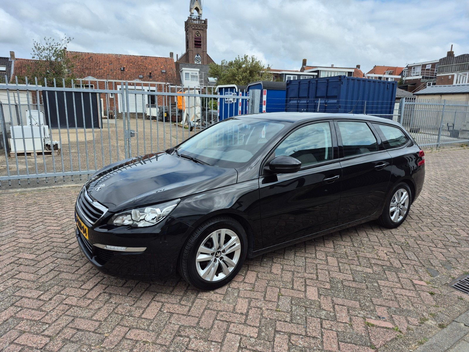 Peugeot 308 1.6 E-hdi 88 KW SW 2014 Zwart, Auto's, Voorwielaandrijving, 680 kg, 4 cilinders, Zwart