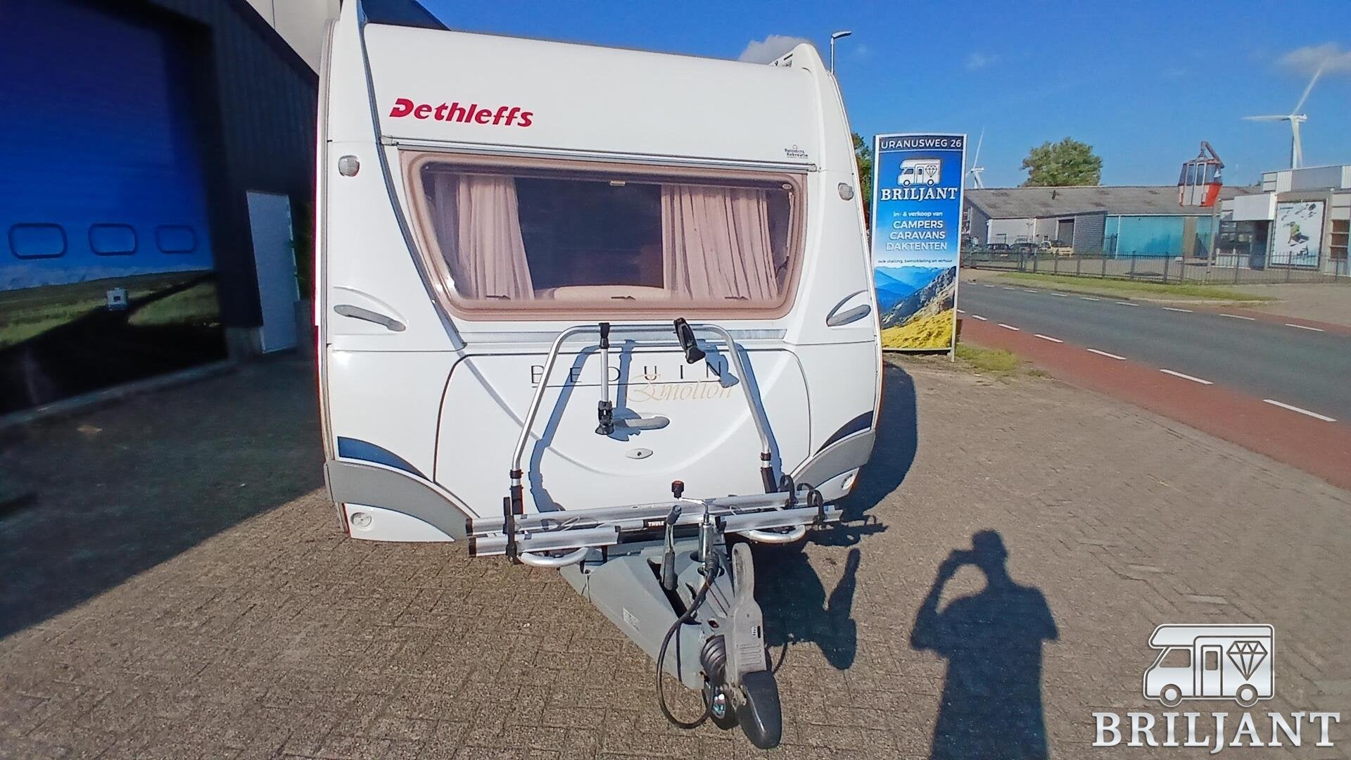 Dethleffs 510 EL3 Caravan.. fransbed/rondzit, Rondzit, 7 tot 8 meter, Bedrijf, Hordeur