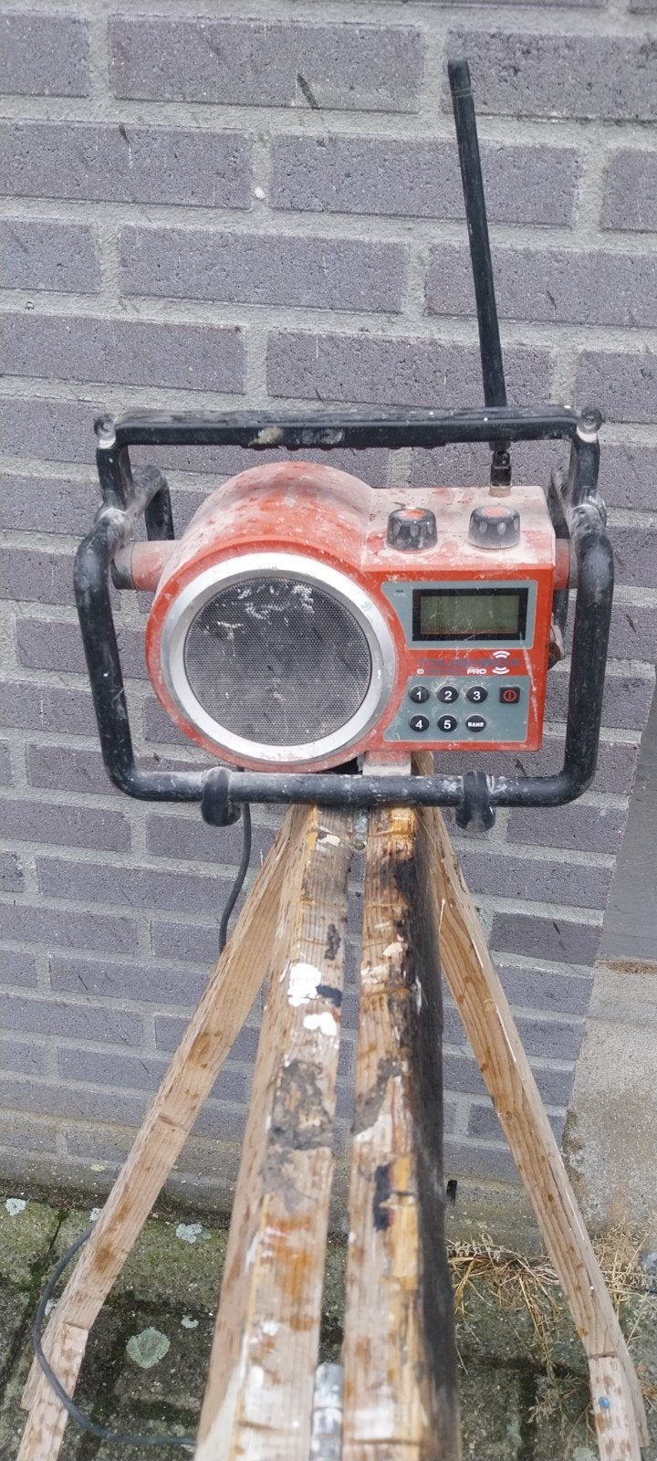 bouwradio, Ophalen, Bouwradio