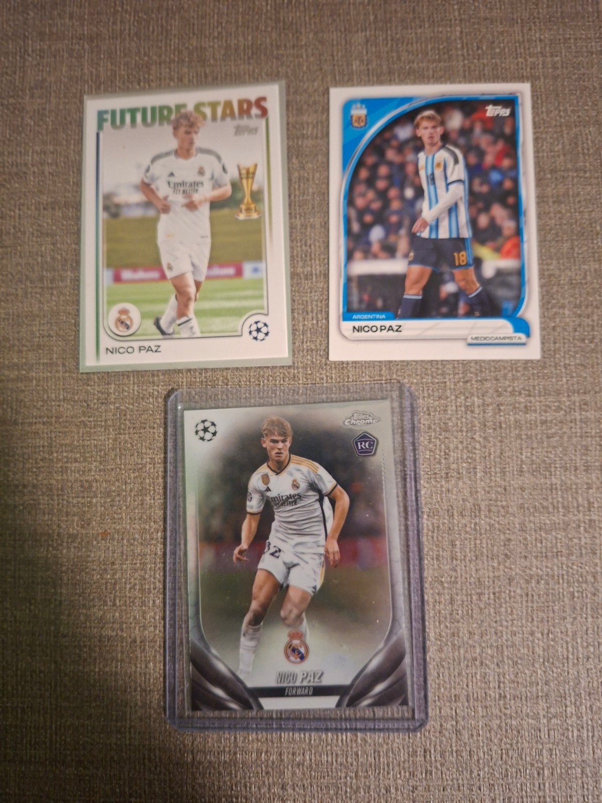 rookie kaarten nico paz real madrid topps, Ophalen of Verzenden, Zo goed als nieuw, Meerdere plaatjes