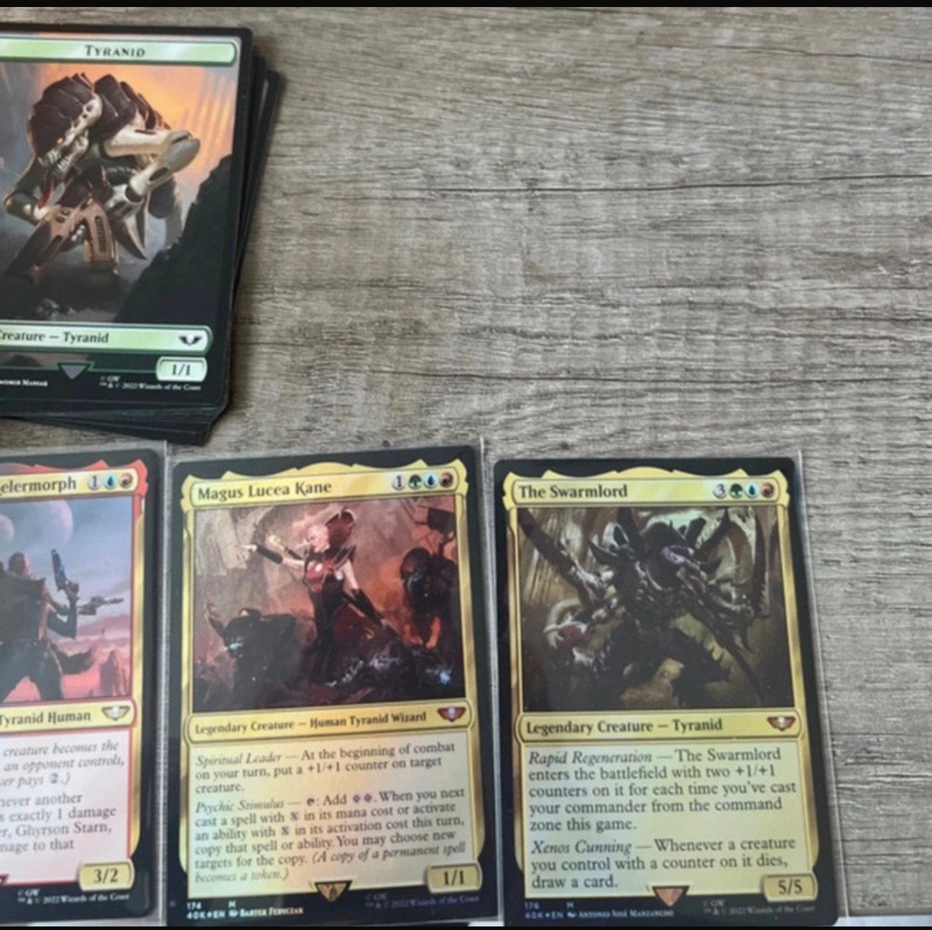 Mtg Warhammer 40,000: Tyranid Swarm Commander Deck, Ophalen of Verzenden, Zo goed als nieuw, Starterdeck