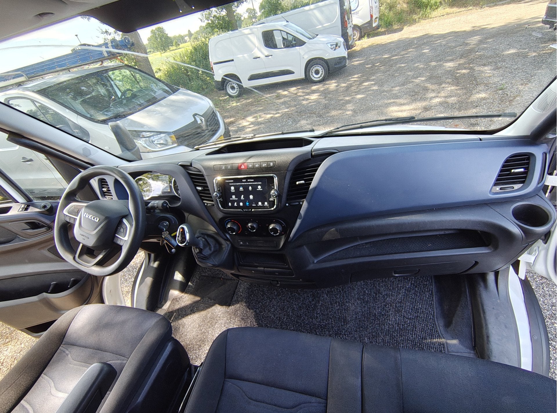 Iveco Daily 35C16H 2.3156pk 410 AUT-8 Meubelbak bakwagen + L, Auto's, Bestelauto's, Gebruikt, Iveco, Wit, Origineel Nederlands