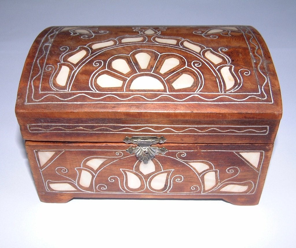 oud kistje hout inleg parelmoer met zilverdraad nr 3, Ophalen of Verzenden, Gebruikt