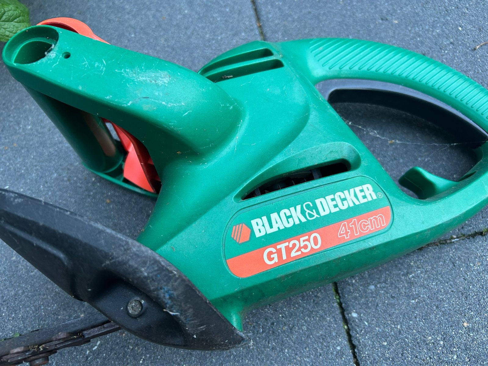 Black & Decker GT250 elektrische heggenschaar 41cm, Ophalen, Gebruikt, Elektrisch