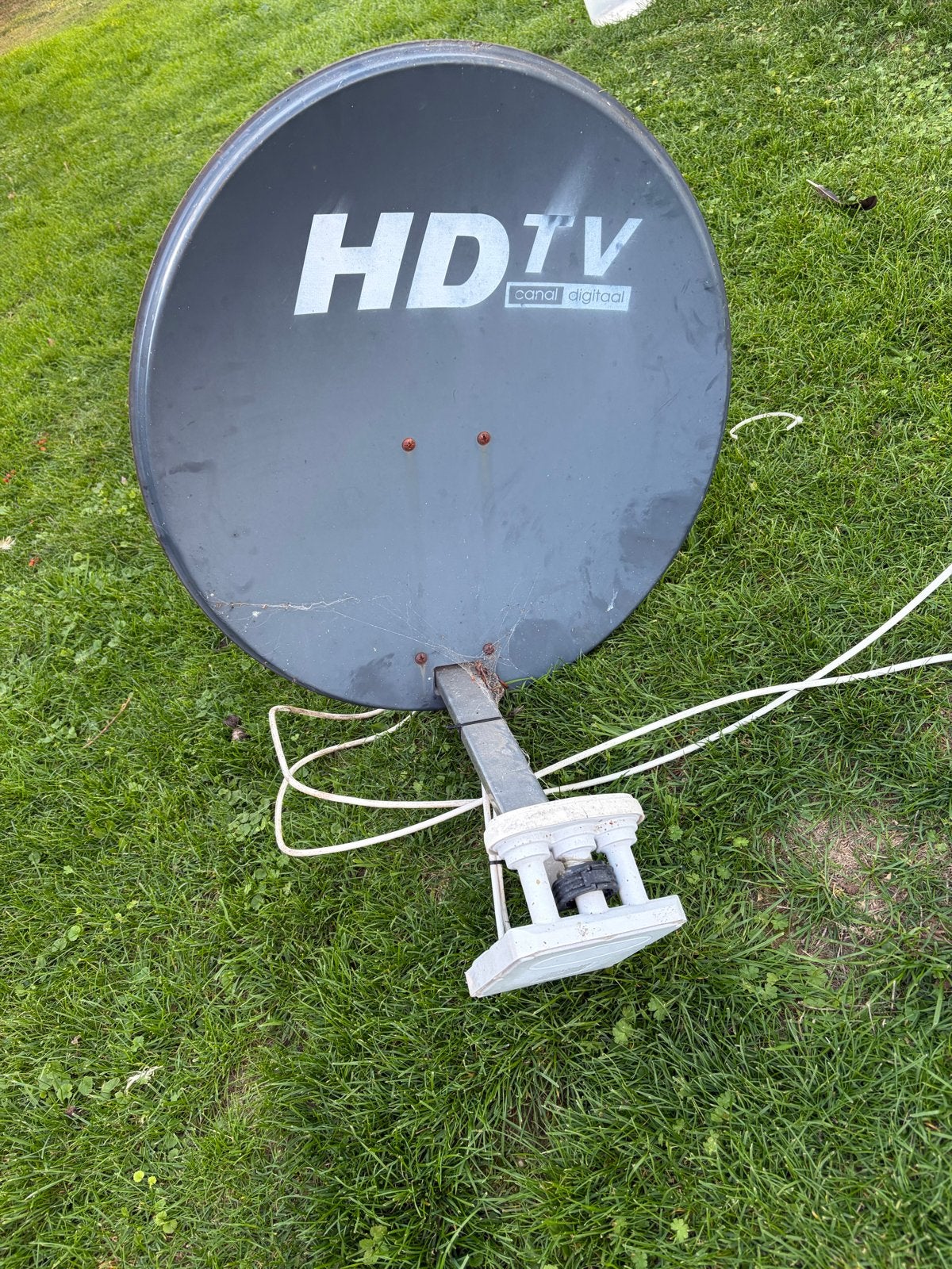 HDTV Canal Digitaal schotelantenne met dubbele LNB, Ophalen of Verzenden, Gebruikt, (Schotel)antenne, Overige merken