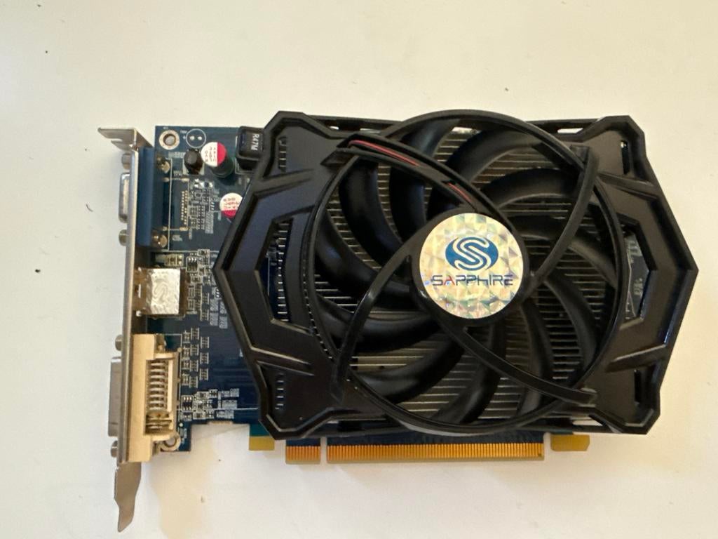 Sapphire Radeon HD 6570 512MB GDDR3 DVI VGA GPU, Computers en Software, Videokaarten, Gebruikt, GDDR3, Ophalen of Verzenden, PCI-Express 1