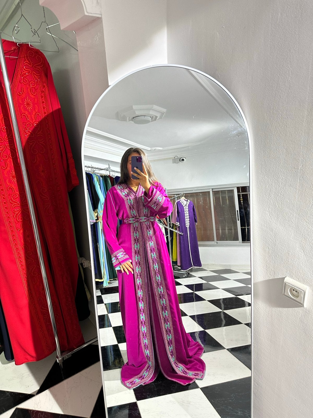 Prachtige fuchsia Marokkaanse kaftan met borduursels, Maat 38/40 (M), Ophalen of Verzenden, Zo goed als nieuw, Roze