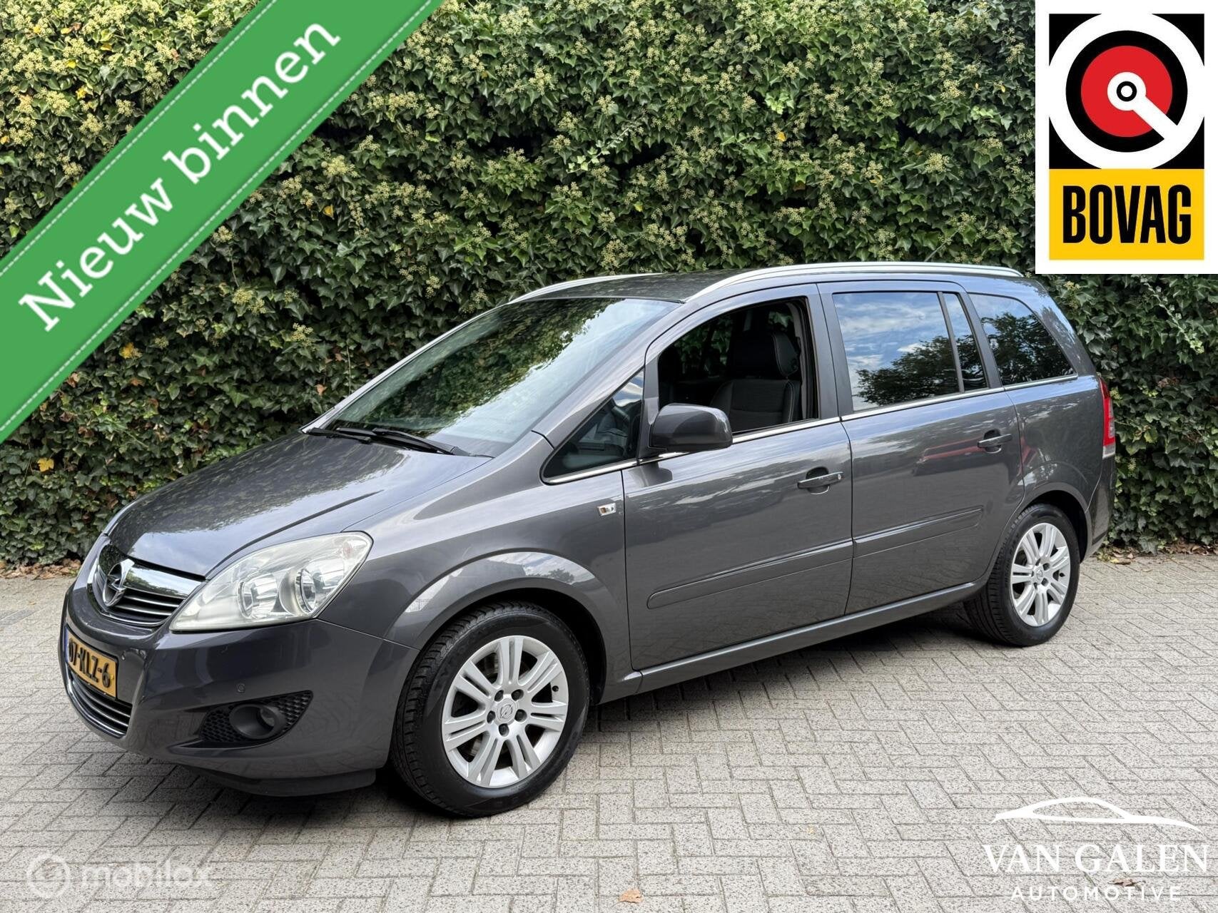 Opel Zafira 2.2 Edition 7-persoons Airco|Navi|Trekhaak|APK, Voorwielaandrijving, Gebruikt, Verwarmde buitenspiegels, 4 cilinders
