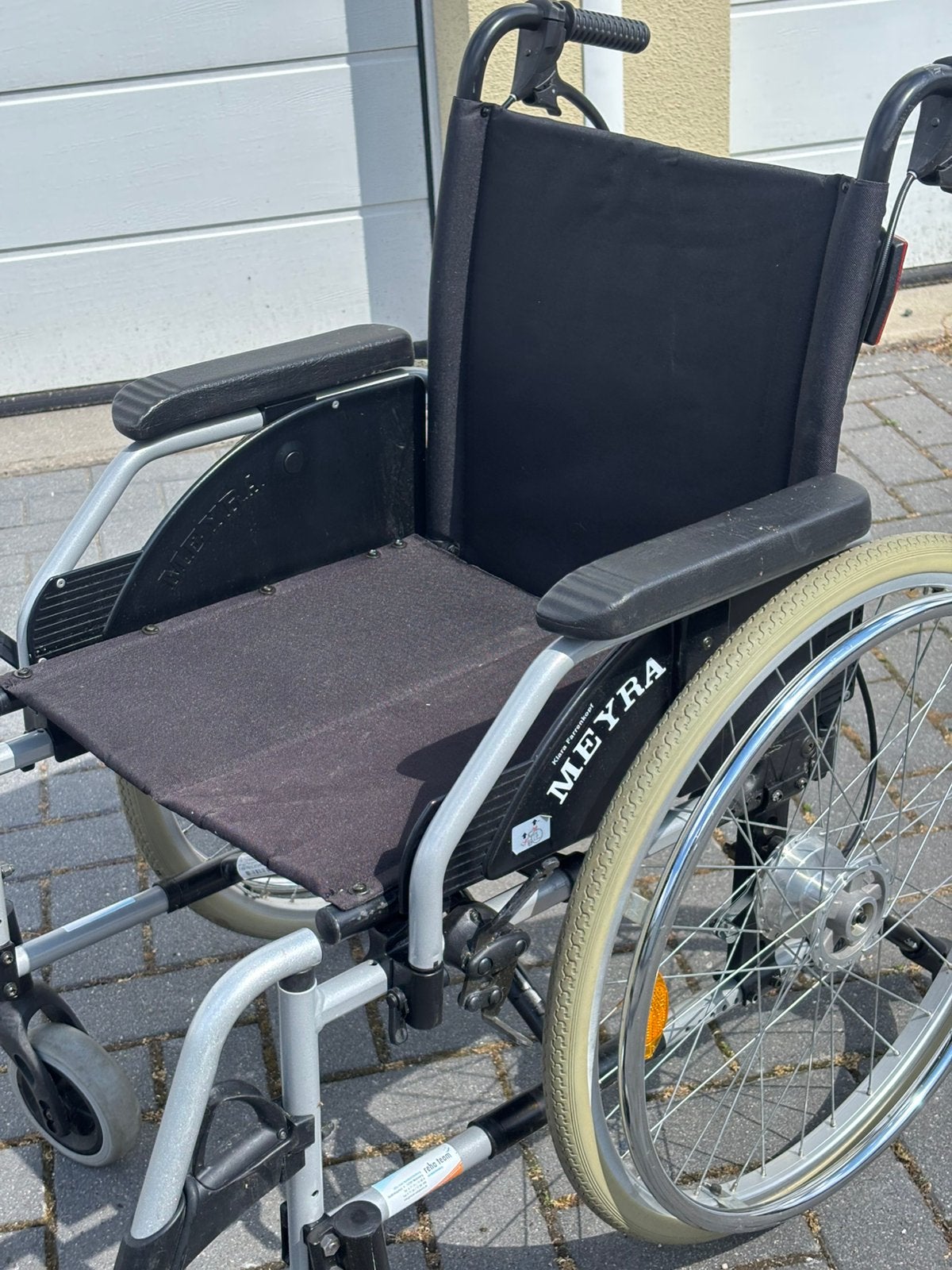 Meyra inklapbare stevige Rolstoel €100,00., Diversen, Rolstoelen, Gebruikt, Meer info ☎️0️⃣6️⃣➖2️⃣0️⃣9️⃣0️⃣1️⃣0️⃣4️⃣0️⃣, Nederland , Duitsland