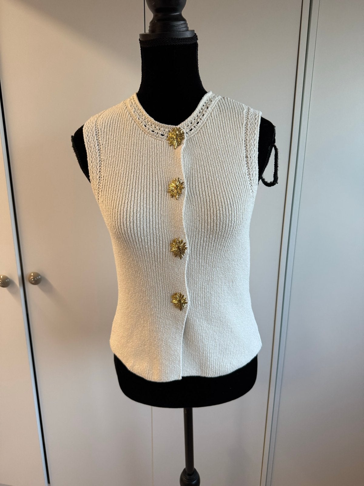 Zara gilet maat M met gouden knopen, Maat 38/40 (M), Wit, Ophalen of Verzenden, Zo goed als nieuw
