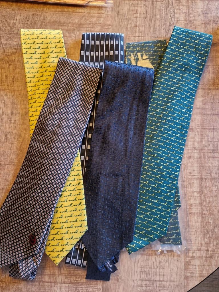 6 Mazda stropdassen, waaronder 2 groene, Kleding | Heren, Stropdassen, Mazda, Ophalen of Verzenden, Met patroon, Gedragen