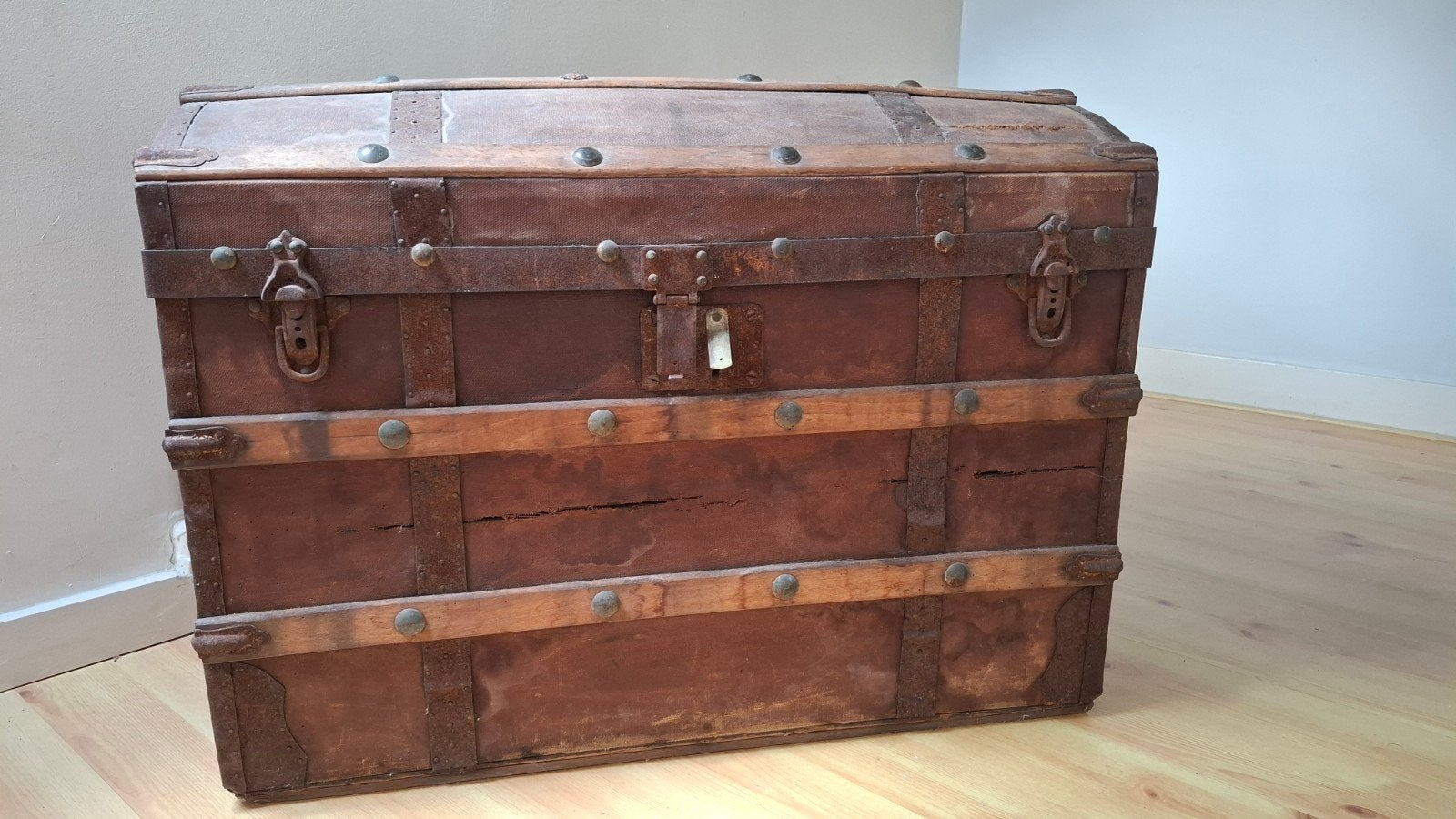 Antieke hutkoffer BxDxH: 75cm x 45cm x 57cm, Huis en Inrichting, Ophalen, 50 tot 100 cm, Minder dan 50 cm