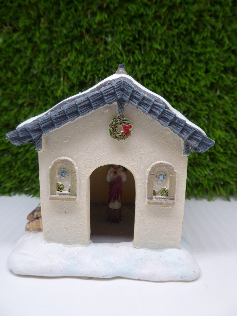 Retired luville  - Chapel with statue - Ik ruim alles op, Ophalen, Gebruikt