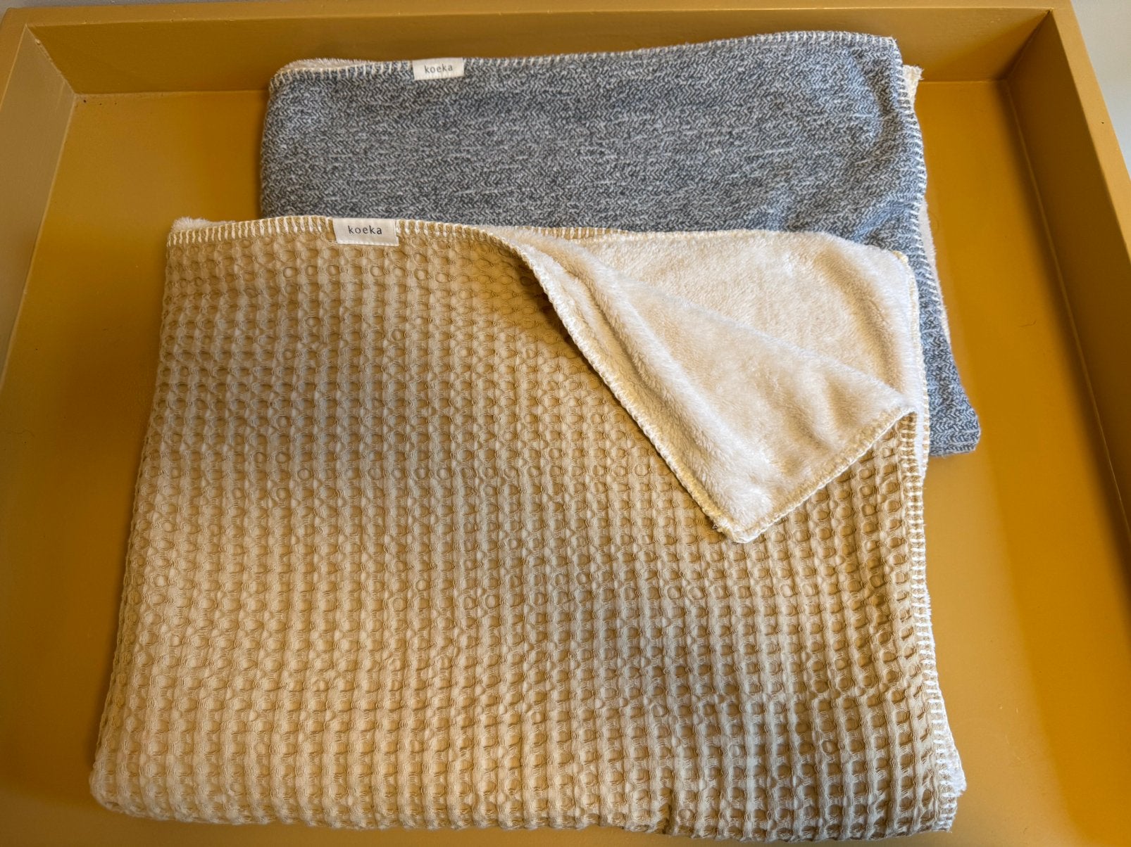 2 Koeka wiegdekens Teddy, Lakentje, Koeka, Ophalen of Verzenden, Zo goed als nieuw