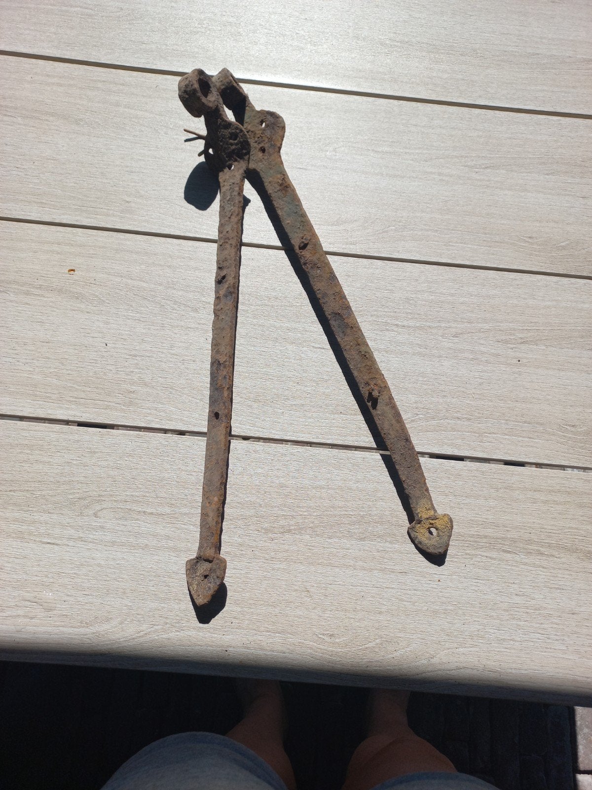 Antieke smeedijzeren scharnieren 57 cm, Ophalen of Verzenden