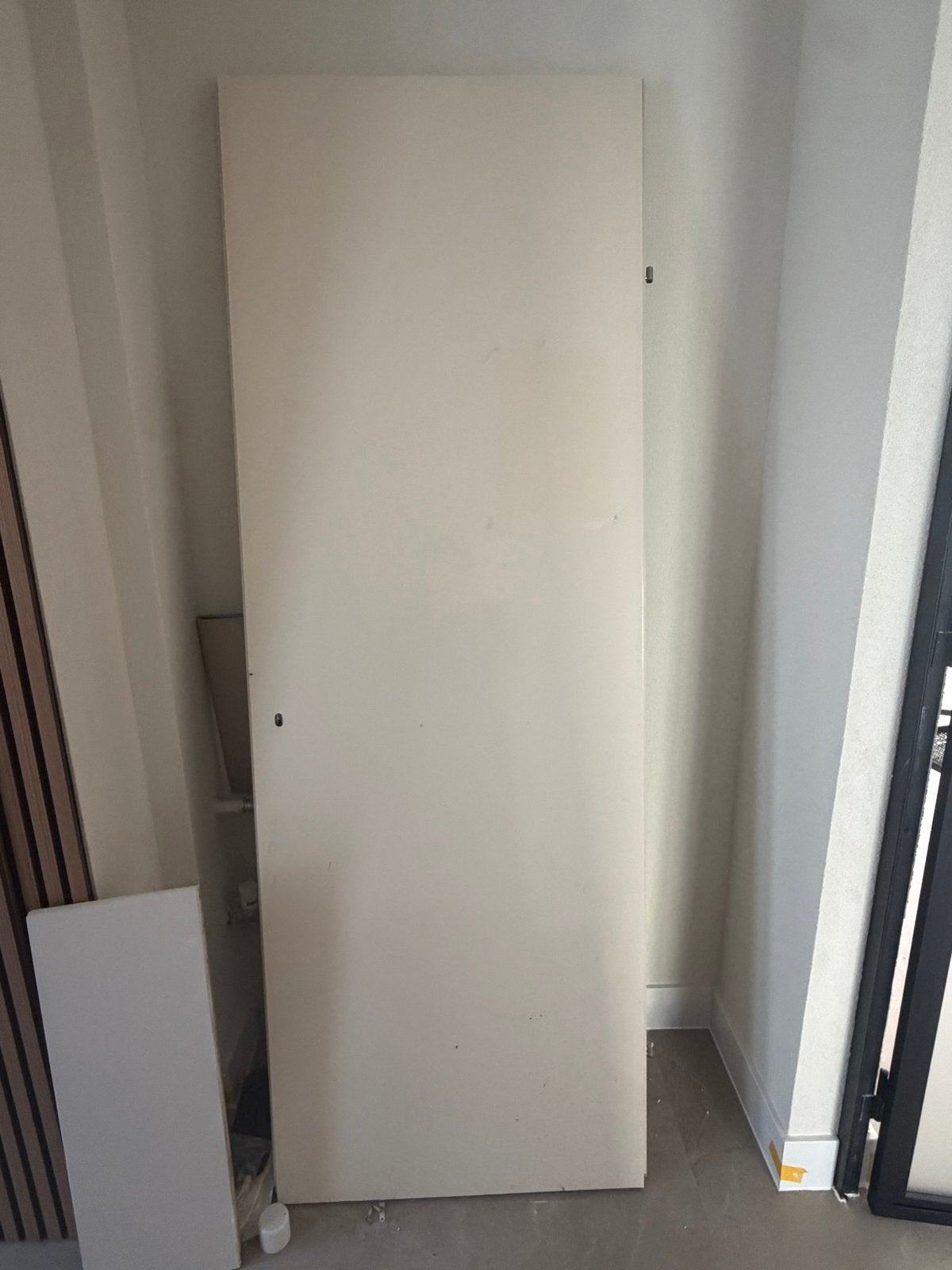 Gratis witte deur 211,5 × 78 cm, Ophalen, 80 tot 100 cm, Binnendeur, Zo goed als nieuw