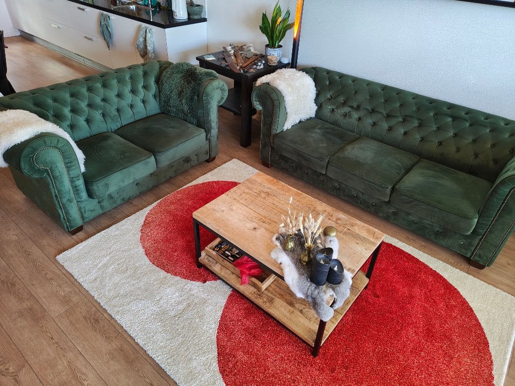Chesterfield banken set - 2-zits en 3-zits in groen fluweel, Huis en Inrichting, Ophalen, Driepersoons, 75 tot 100 cm, Chesterfield, Klassiek, Elegant