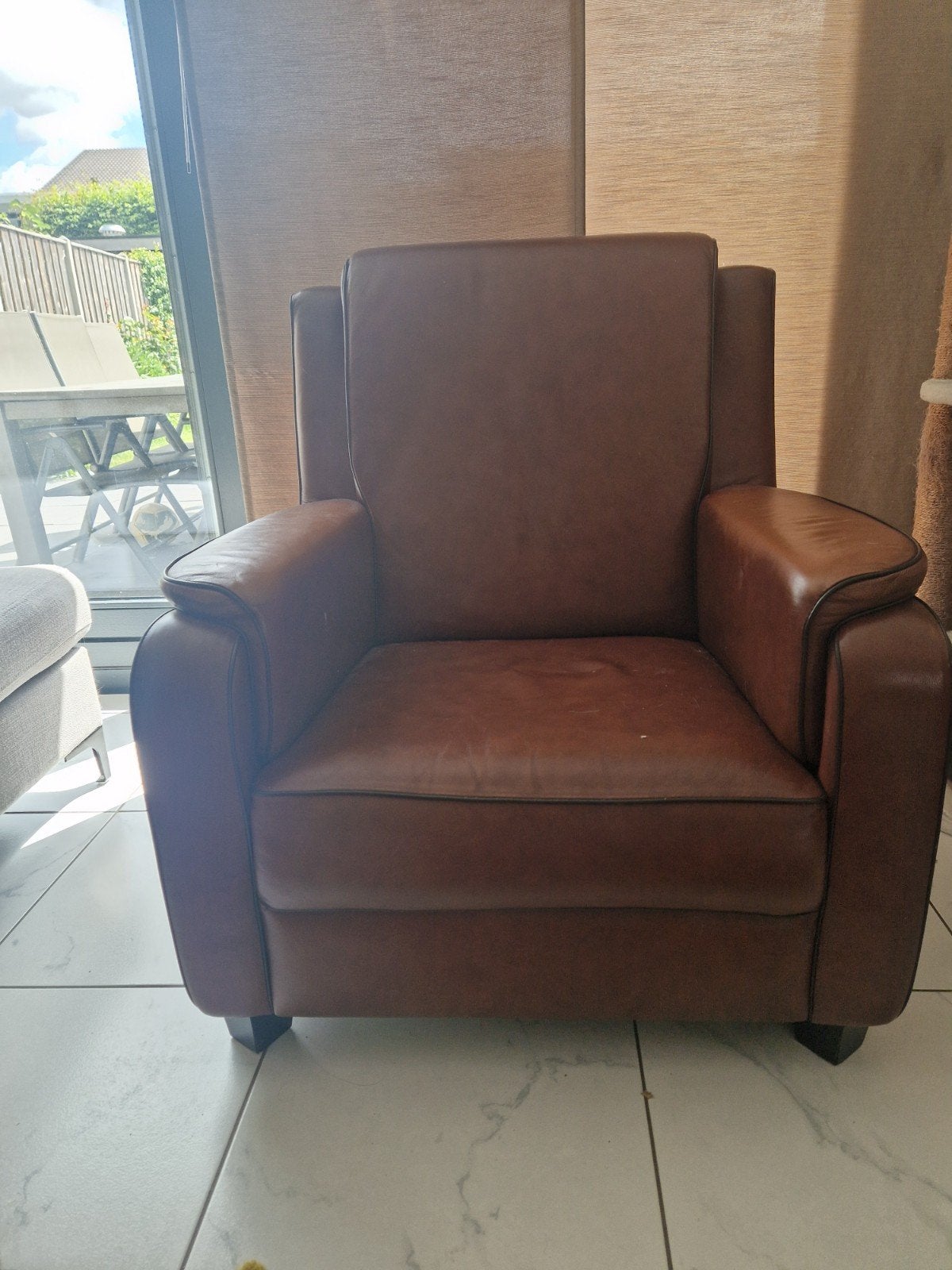 Comfortabele bruine leren fauteuil / Stoel, Huis en Inrichting, Fauteuils, Gebruikt, Klassiek, Comfortabel, Ophalen of Verzenden