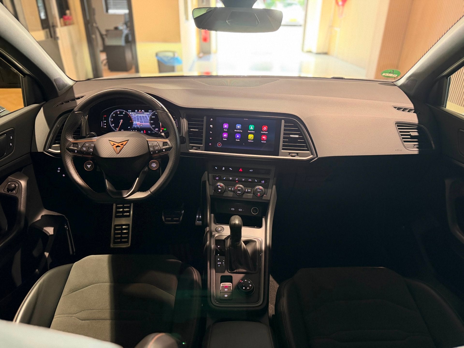 Cupra ATECA 2.0 TSI 4DRIVE|VZ|Pano|Beats|360|Matrix|, Auto's, Gebruikt, 4 cilinders, 1984 cc, Wit