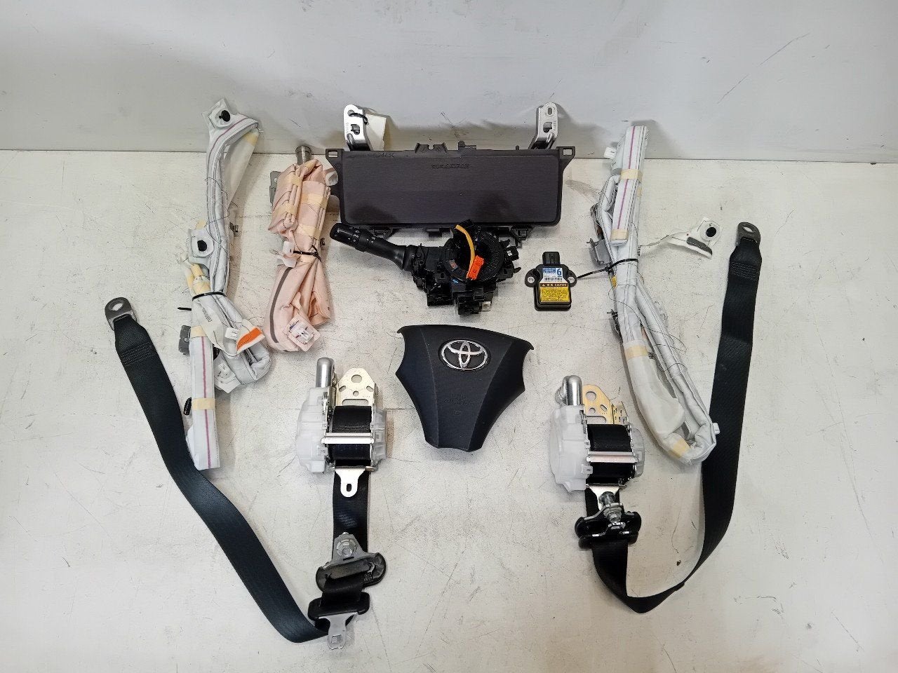 Airbag set Toyota iQ, Onderdelen@venauto.nl, Van der Ven Autorecycling B.V., Gebruikt, Ettenseweg 76, 4706 PB Roosendaal, The Netherlands