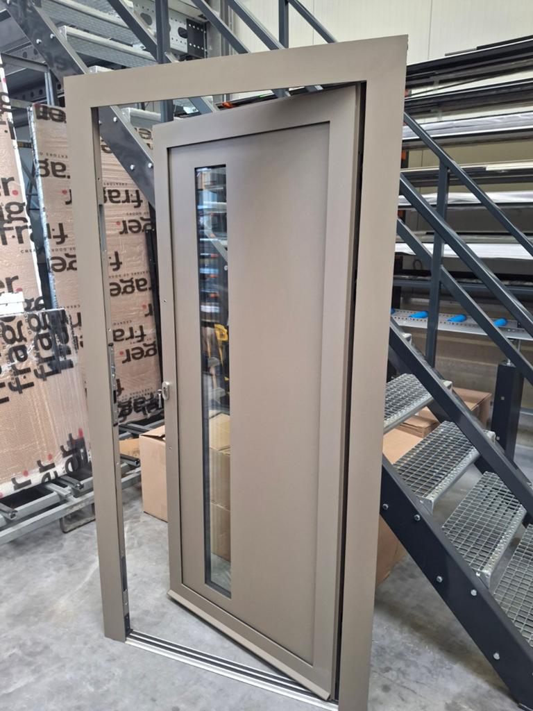 Aluminium naar binnendraaiend  deur, Deurkozijn, Aluminium, 150 tot 225 cm, Ophalen