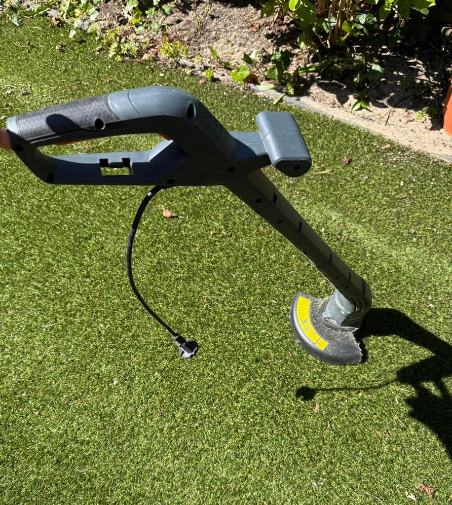 Ferm grastrimmer, Tuin en Terras, Ophalen, Zo goed als nieuw, 30 tot 50 cm, Elektrisch