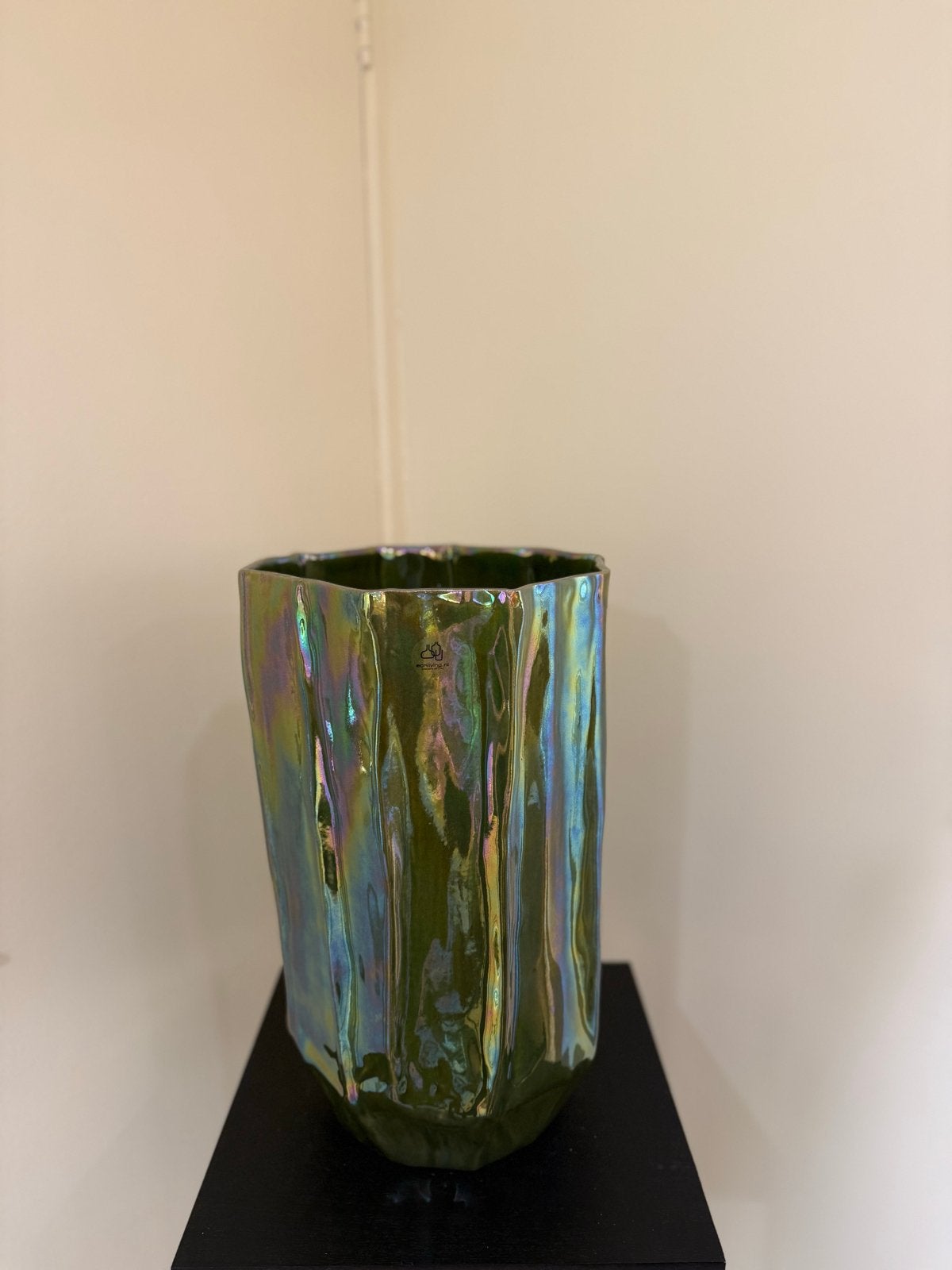 Ecri Living Handgemaakte Vaas - 42cm Hoog, Nieuw, Huis en Inrichting, Ophalen of Verzenden, Nieuw, Handgemaakt, Groen