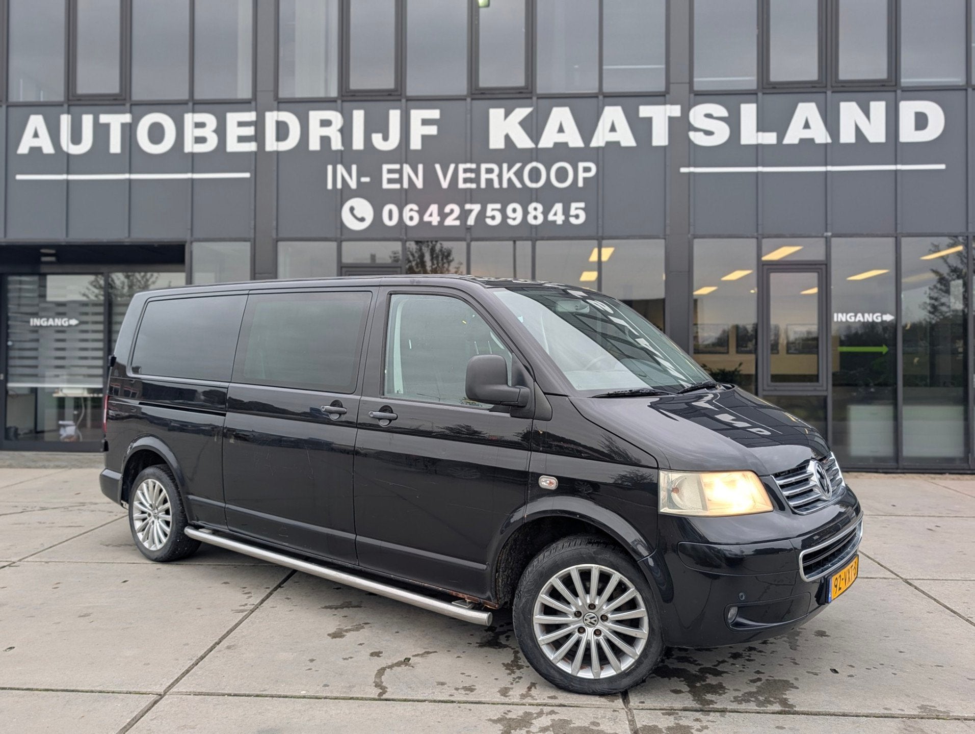 Volkswagen Transporter 2.5 TDI 340 Trendline - Dubbele Cabin, Stof, Gebruikt, Zwart, Volkswagen