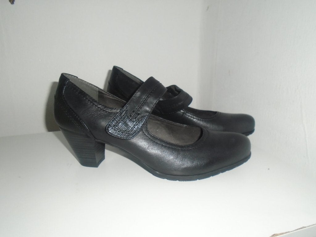 Medicus Schoenen Pumps met Klittenband maat 7 H= 40 Nieuw, Kleding | Dames, Schoenen, Schoenen met lage hakken, Medicus, Verzenden