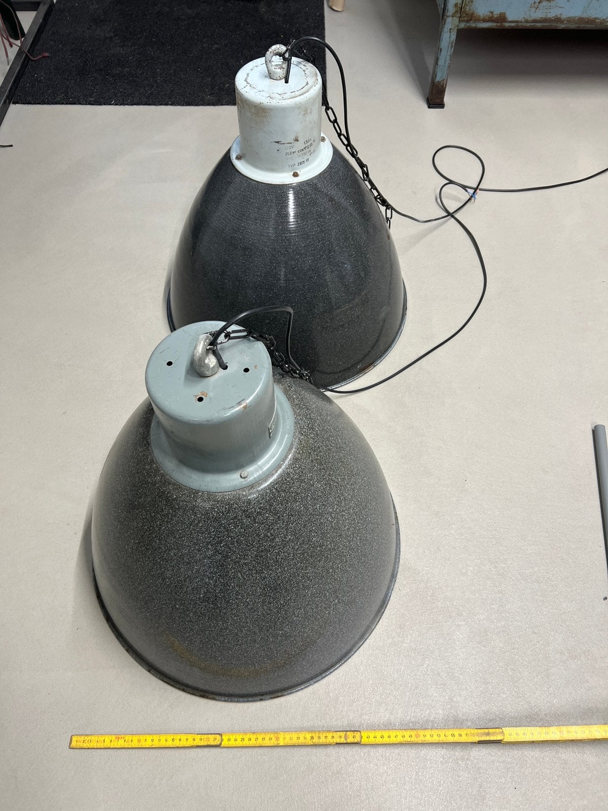 2x industriele emaille hanglampen, Ophalen, Gebruikt, Metaal, Industrieel