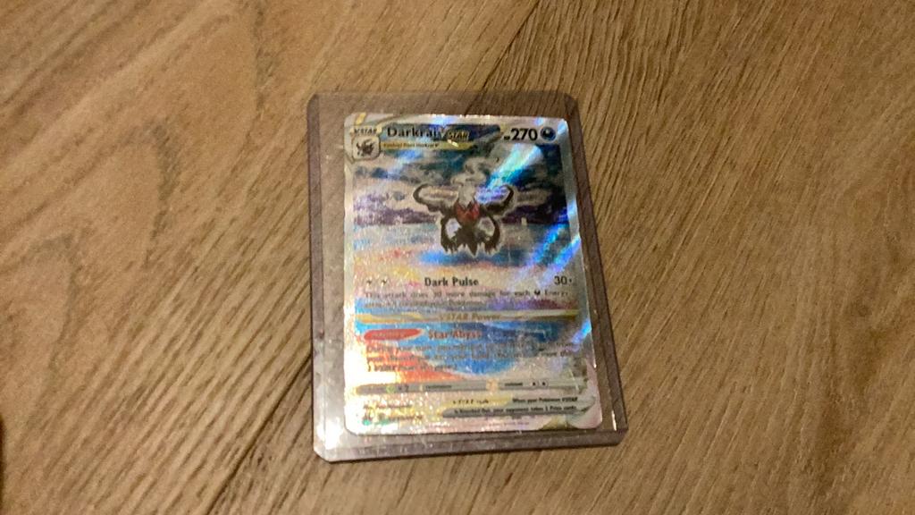 Darkrai VSTAR Pokémon kaart! 9,99, Ophalen of Verzenden, Zo goed als nieuw
