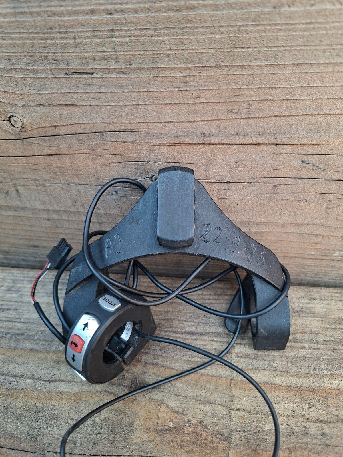 Batavus displayhouder cu2 /cu3 model. met 4 pins aansluiting, Fietsen en Brommers, Ophalen of Verzenden, Elektrische fiets, Batavus