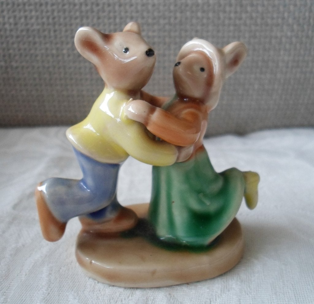 Porseleinen dansende muisjes. Albert Kessler. (3), Verzamelen, Beelden en Beeldjes, Ophalen of Verzenden, Zo goed als nieuw, Dier